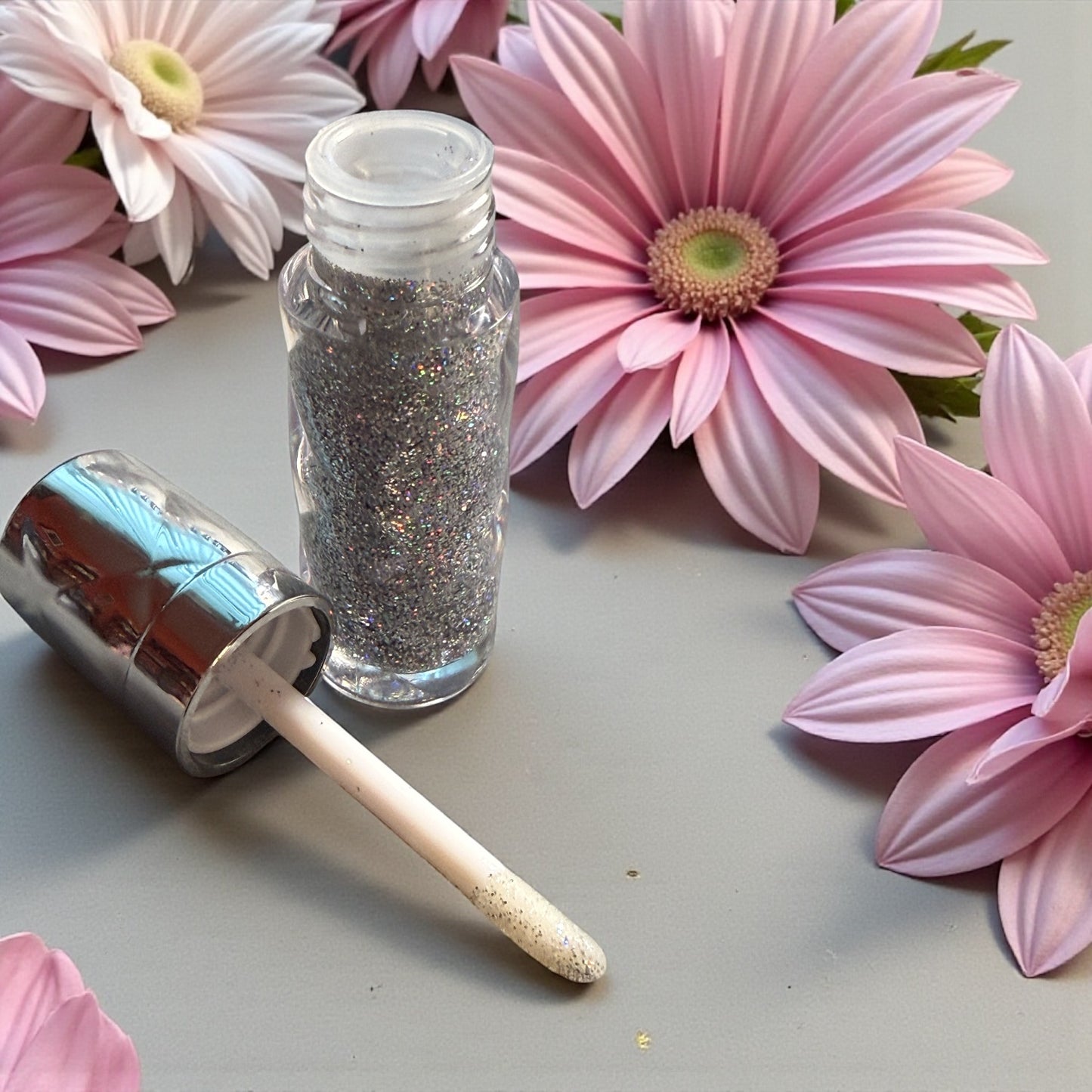 Lip Twinkle Holographic Silver Lip Gloss Glitter Moisturizer Lip Sparkle 8ml by NailedInColor®